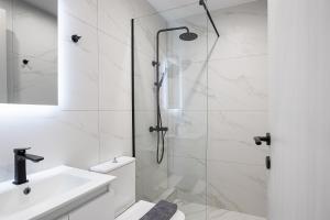 Superior Studio with Balcony room in Omnia Pagrati Apartments