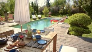 Villas Kercolette, maison avec piscine non chauffee proche des plages : photos des chambres