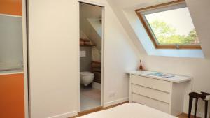 Villas Kercolette, maison avec piscine non chauffee proche des plages : photos des chambres