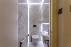 NEW Stunning 5BD Mews House