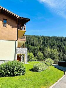 LOurson aux pieds des pistes & piscine chauffée