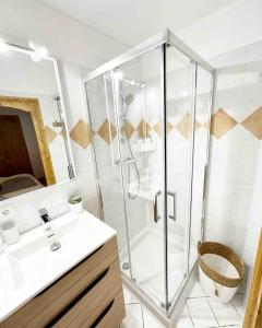 Appartements L-Ourson aux pieds des pistes & piscine chauffee : photos des chambres