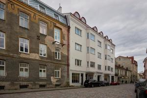 Charming Penthouse with Sauna in Old Town