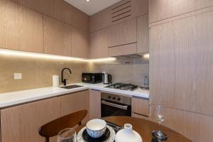 Urban Studio With Pool & Tennis Court