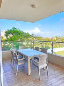 Ocean view 3br four beds , 2nd avenue nyali,behind city mall and nyali centre