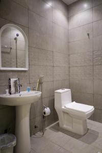 Room and Lounge Apartment in Al Aqeeq شقة بغرفة نوم وصالة في العقيق بجوار البوليفارد