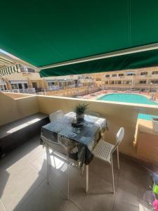 Lovely sunny apartment -Emanuela Mareverde