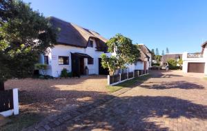 Charming 3 Bedroom Home in St Francis Bay