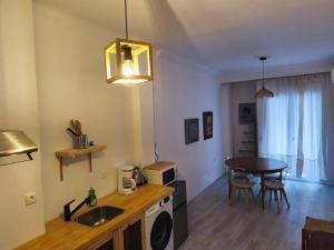 Luxury by the White Tower