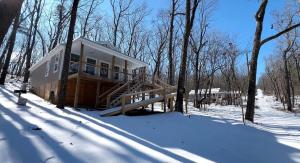 Idilic Cozy Rustic Cabin in Fort Payne, Alabama