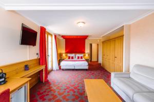 Hotels Les Violettes Hotel & Spa : photos des chambres