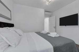 Luxury Sea View Apartment Sunrise