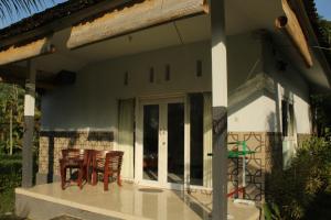 Villa Joglo tepi sungai