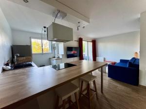 Appartement entre gare et forêt