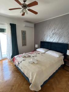 Apartments Perina Tisno