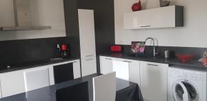 Appartements Location saisonniere UZES 30700 6personnes : Appartement 3 Chambres
