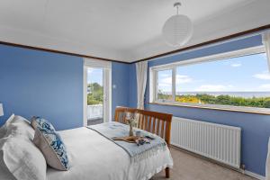 Blue Haze - Family accommodation with private beach access