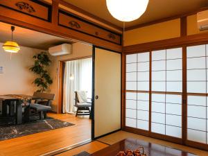 楓の宿 高山市中心 新改装三卧室独栋住宅 周边多个大型超市 至星巴克步行六分钟 两个免费停车位