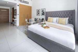 Frank Porter - Claren Tower