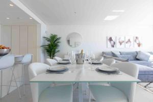 812 ALM Luxury aparment in Palo Alto, Marbella.