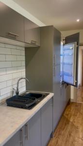 Spacious 2 Bedroom Flat City Centre