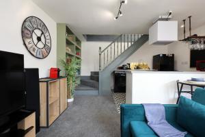 Stylish Coach House - Cardiff