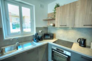 Luxury penthouse with jacuzzi on sun terrace APIC1-2