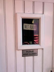 Rhodes To Serenity - Mermaid Shepherds Hut