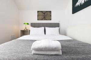 Stylish Coach House - Cardiff