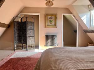 NEW Iron Gates - Central Frome