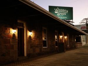 The Wooden Spoon Guesthouse - 3hvězdičkové hotely ve městě Bethlehem