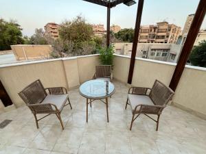 By Regypt Studio Roof With Shared Terrace
