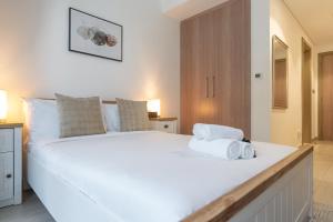 Peaceful Studio in Azizi RIviera 38 with Pool View