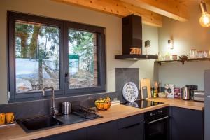 Maisons de vacances Les Gites du O- Foret-Gite O-rizon avec bain nordique et magnifique vue sur la plaine du forez : photos des chambres