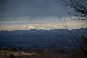 Maisons de vacances Les Gites du O- Foret-Gite O-rizon avec bain nordique et magnifique vue sur la plaine du forez : photos des chambres