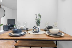 St Georges Quarter Stay - Modern City Centre Duplex - Perfect for Business & Leisure - FREE PARKING - WiFi Included - Close to transport links