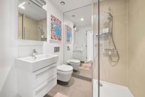 SG Soho & Oxford Street Central Apartment