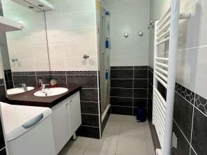 Étel - Appartement moderne 2 pièces près de la plage, parking privé - FR-1-479-190