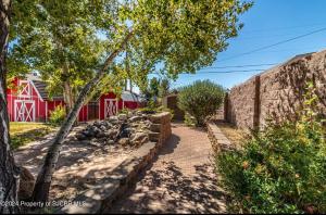 4-Bedroom Retreat with Pool