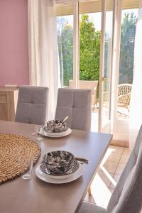 Maisons de vacances Maison spacieuse avec jardin : photos des chambres