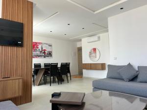 RMILATE GARDEN N6 vue sur piscine