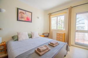 Casa Vista do Mar Cozy Townhouse in Carvoeiro