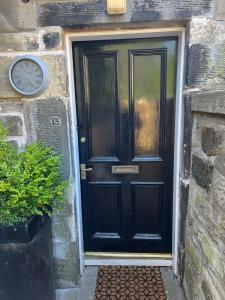 Truly Central, Princes St, close to Castle