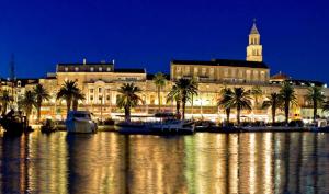 Apartment with garden Ana