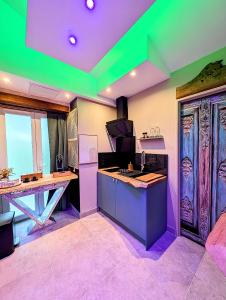 Villas Maison Insolite avec Spa Privatif : photos des chambres