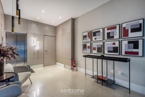 Hospede-se a passos do mar em Meia Praia - VIM