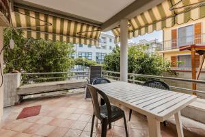 GuestHost - Villa Tina!