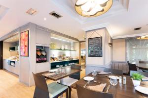 Hotels Mercure Grenoble Centre Porte des Alpes : photos des chambres
