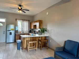 Quiet Condo-Half Moon Bay Beach