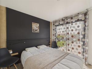 Chalets Chalet pour 6 - Piscine chauffee - Terrasse : photos des chambres